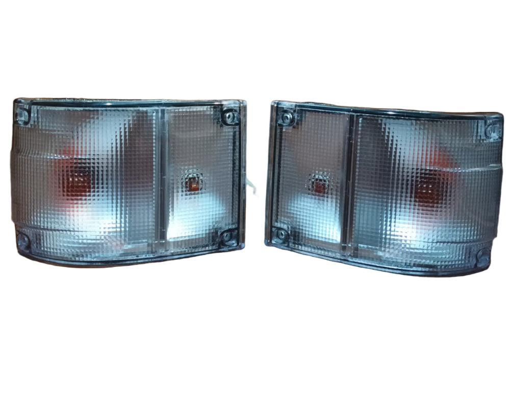 NISSAN E24 Corner Light
